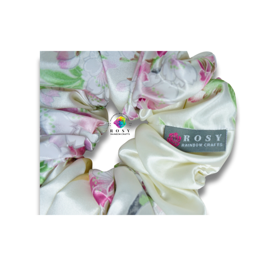Jumbo XXL Poly Satin Scrunchie White Blossom