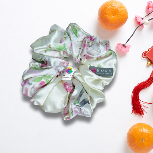 Jumbo XXL Poly Satin Scrunchie White Blossom